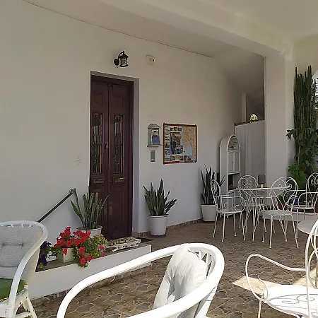 Filitsa Πανσιόν *